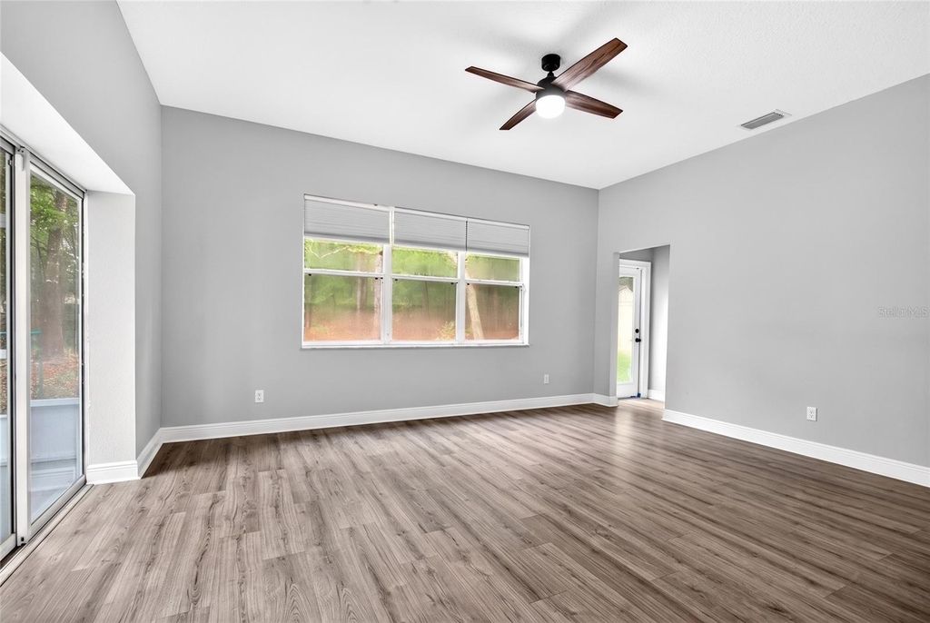 Image 41 of property listing at 7550 SW 185TH CIRCLE, Dunnellon, FL 34432