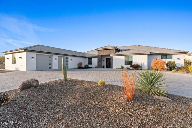 2500 LUPINE Lane, Wickenburg, AZ 85390