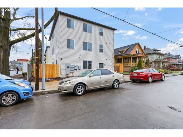 485 Ne JESSUP St, Portland, OR 97211