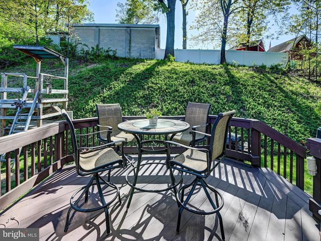 3939 BRITTANY LN, Hampstead, MD 21074