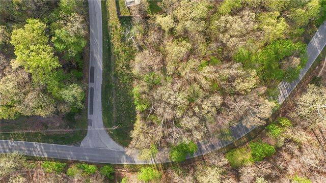 Lot 11 Block 9 Elvendon Sub, Bella Vista, AR 72715