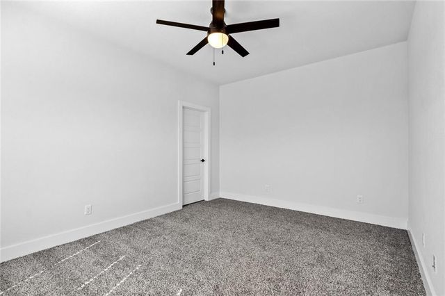 6200 SW Luna Lane, Bentonville, AR 72713