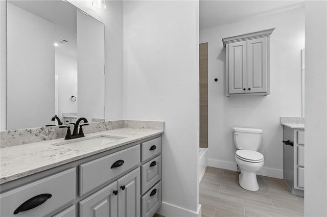 6200 SW Luna Lane, Bentonville, AR 72713