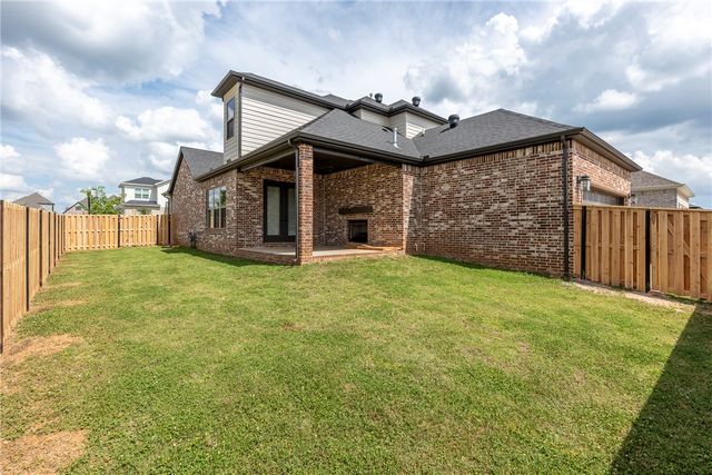 6200 SW Luna Lane, Bentonville, AR 72713