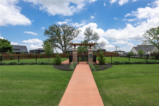6200 SW Luna Lane, Bentonville, AR 72713