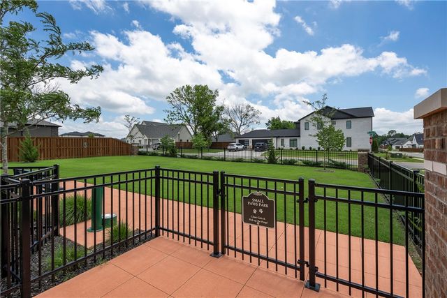 6200 SW Luna Lane, Bentonville, AR 72713
