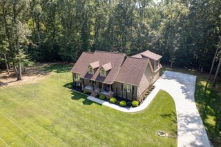 475 Country Club Dr, Manchester, TN 37355