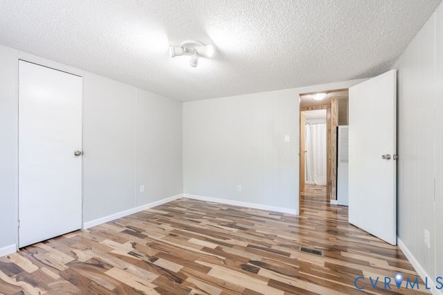 18017 Cox Rd, Sutherland, VA 23885
