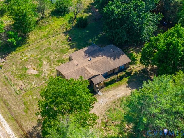 18017 Cox Rd, Sutherland, VA 23885