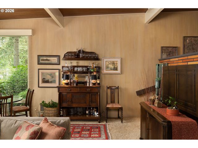 4242 Sw TWOMBLY Ave, Portland, OR 97239