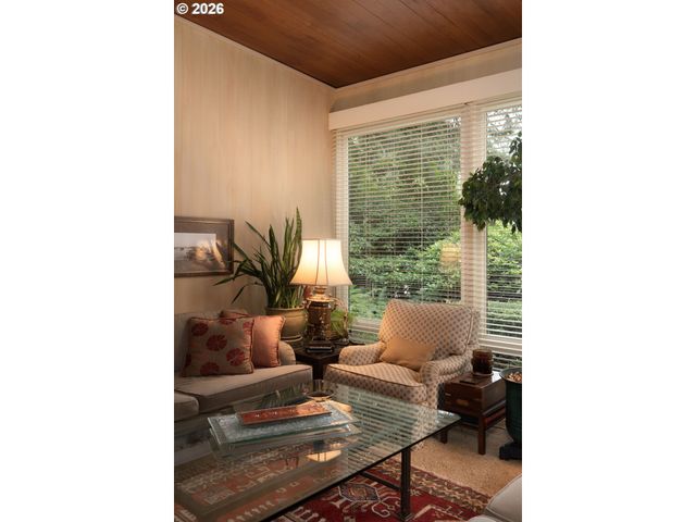 4242 Sw TWOMBLY Ave, Portland, OR 97239