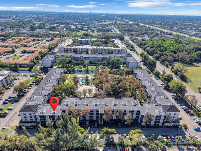 4850 NW 29th Court 221, Lauderdale Lakes, FL 33313