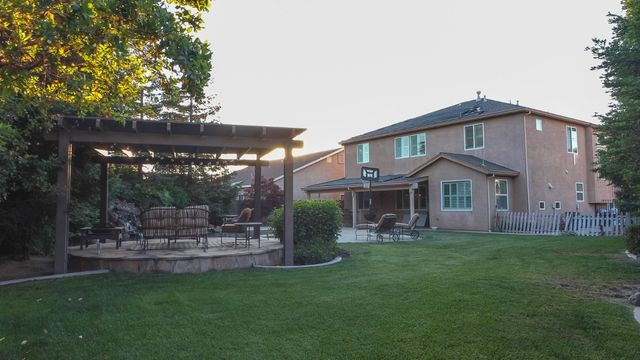 3326 S Rose Brook Dr, Riverbank, CA 95367