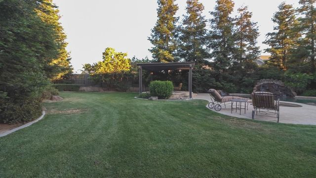 3326 S Rose Brook Dr, Riverbank, CA 95367