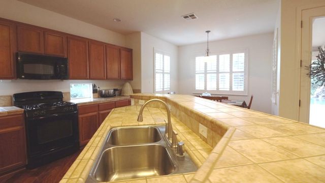 3326 S Rose Brook Dr, Riverbank, CA 95367