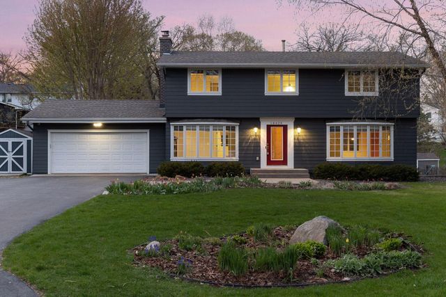 18420 29th Avenue N, Plymouth, MN 55447