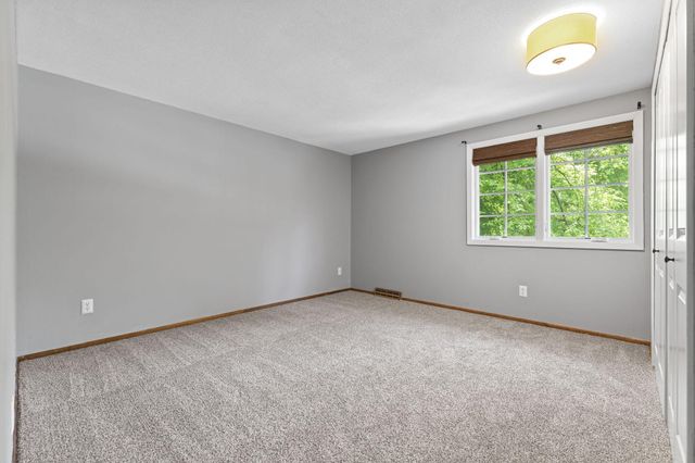 18420 29th Avenue N, Plymouth, MN 55447