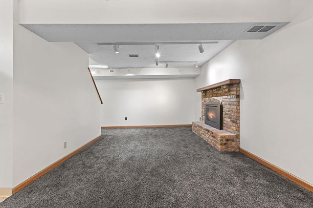 18420 29th Avenue N, Plymouth, MN 55447