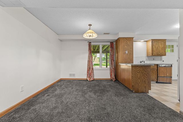 18420 29th Avenue N, Plymouth, MN 55447