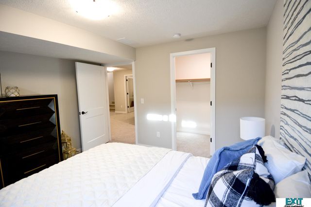 2568 Tupelo Lane, Lincoln, NE 68520