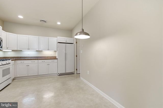 606 BELLFLOWER RD, Langhorne, PA 19047