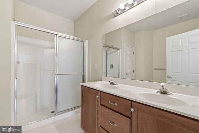 606 BELLFLOWER RD, Langhorne, PA 19047