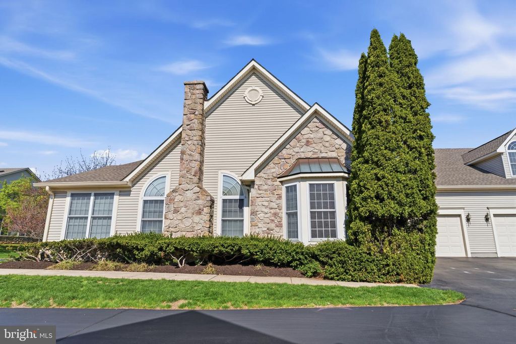 606 BELLFLOWER RD, Langhorne, PA 19047