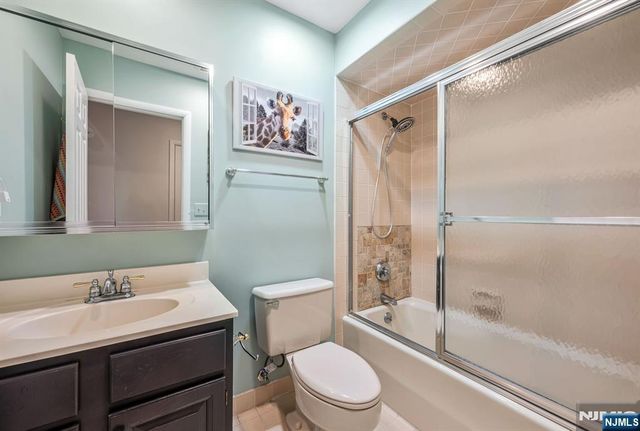 191 Yorktowne Court 191B, Twp Of Washington, NJ 07676