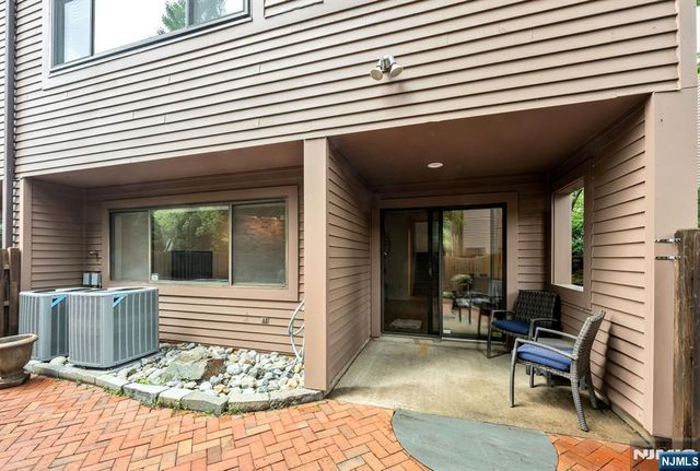 191 Yorktowne Court 191B, Twp Of Washington, NJ 07676