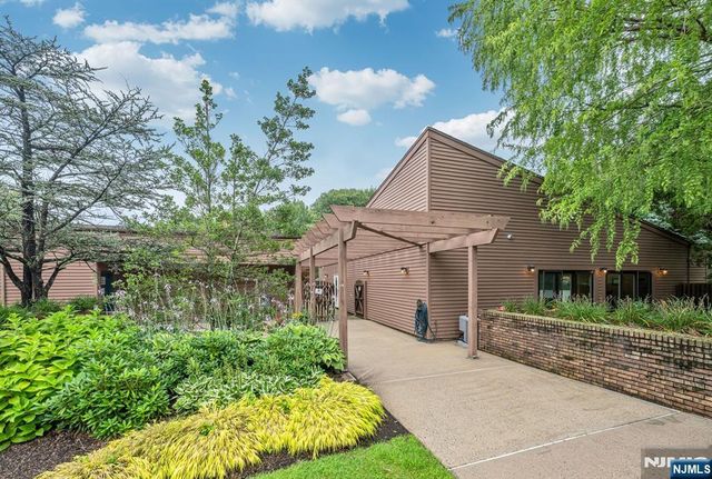 191 Yorktowne Court 191B, Twp Of Washington, NJ 07676