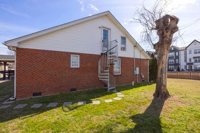 801 N DuPont Ave, N, Madison, TN 37115