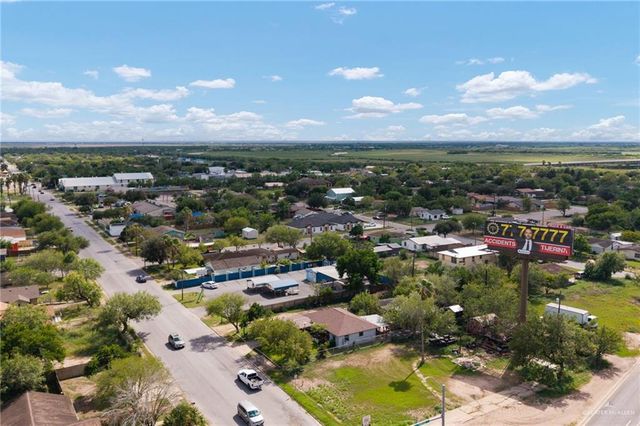 220 N Vermont Avenue, Mercedes, TX 78570