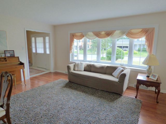 605 Stratford Terrace, Valparaiso, IN 46383