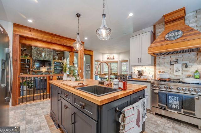 416 Spring Place Road NE, White, GA 30184