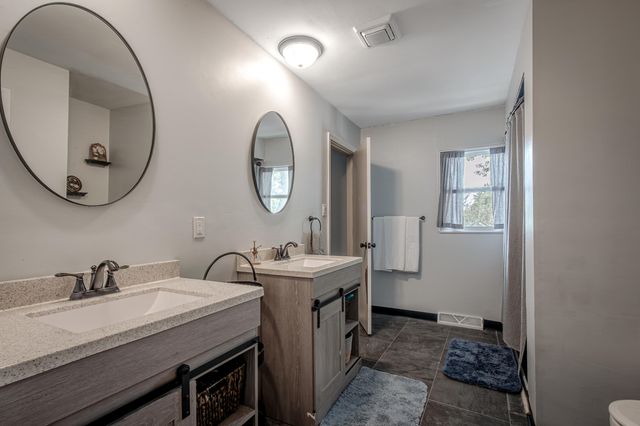 5768 Evergreen Avenue, Portage, IN 46368