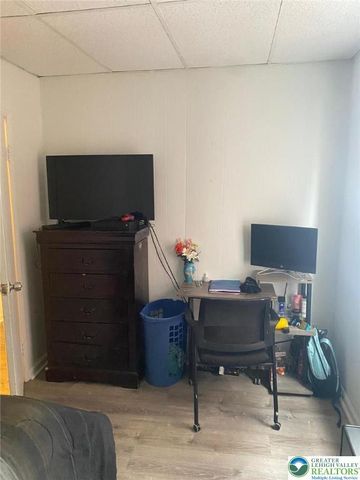 1043 Fullerton Avenue, Allentown City, PA 18102