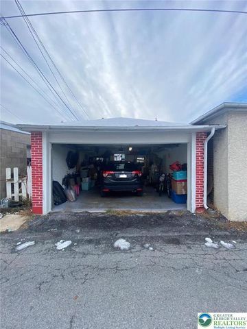 1043 Fullerton Avenue, Allentown City, PA 18102