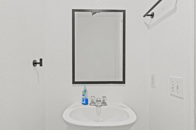 1404 Anise DR, Austin, TX 78741