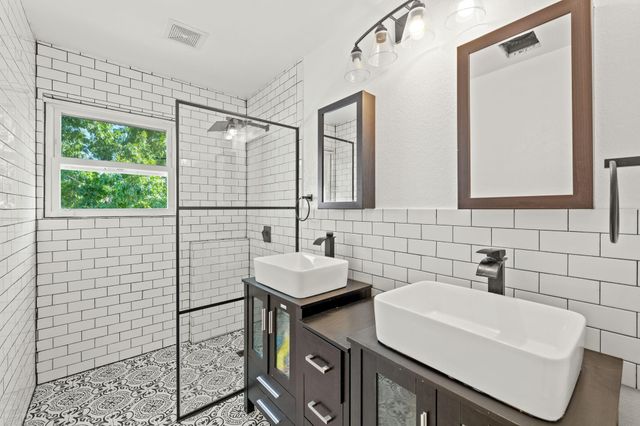 1404 Anise DR, Austin, TX 78741