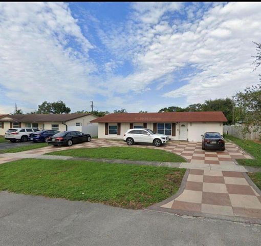 2220 N 47th Avenue, Hollywood, FL 33021