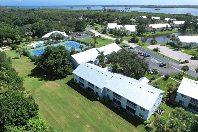 9635 Riverside Drive 4, Sebastian, FL 32958