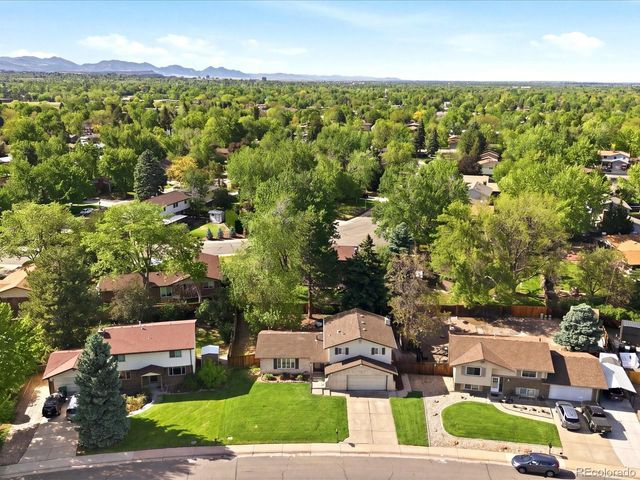 8923 W Warren Drive, Lakewood, CO 80227