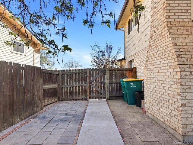8923 W Warren Drive, Lakewood, CO 80227