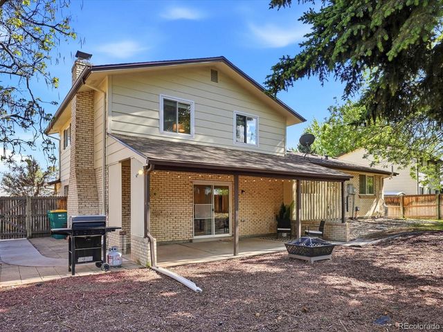 8923 W Warren Drive, Lakewood, CO 80227