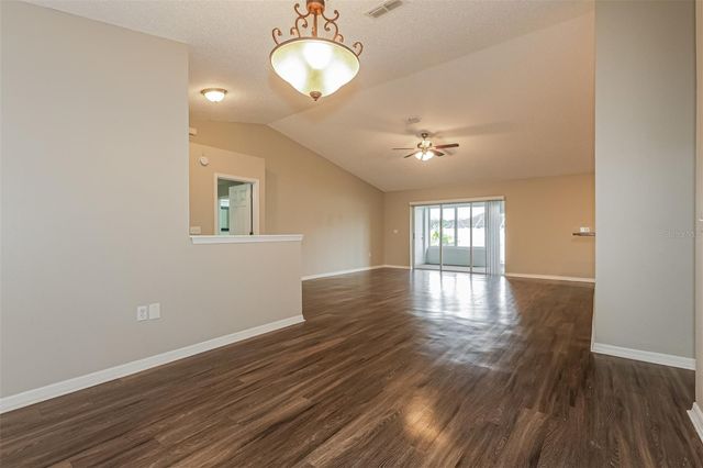 7519 FLORAL CIRCLE E, Lakeland, FL 33810