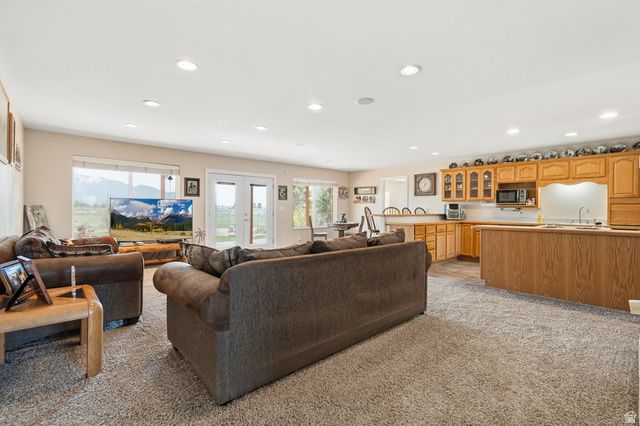 3847 W 6800 ST, Benjamin, UT 84660