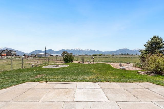 3847 W 6800 ST, Benjamin, UT 84660