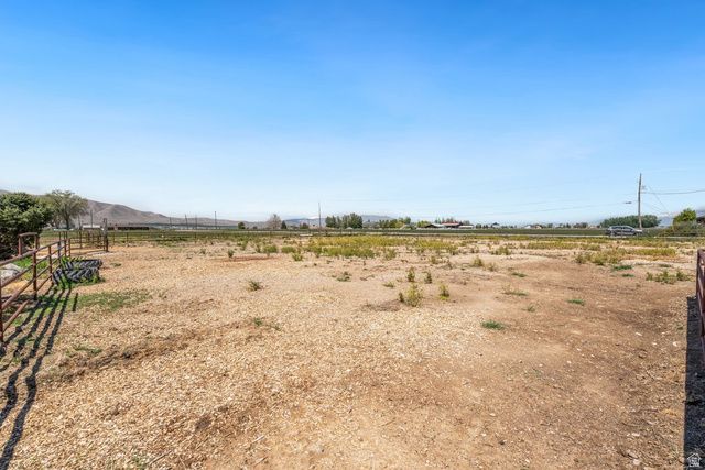 3847 W 6800 ST, Benjamin, UT 84660