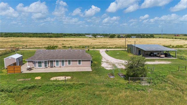 9386 Private Road 2155, Sinton, TX 78387