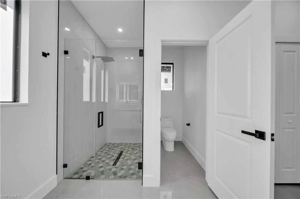 Image 31 of property listing at 3215 NW 5th AVE, Cape Coral, FL 33993
